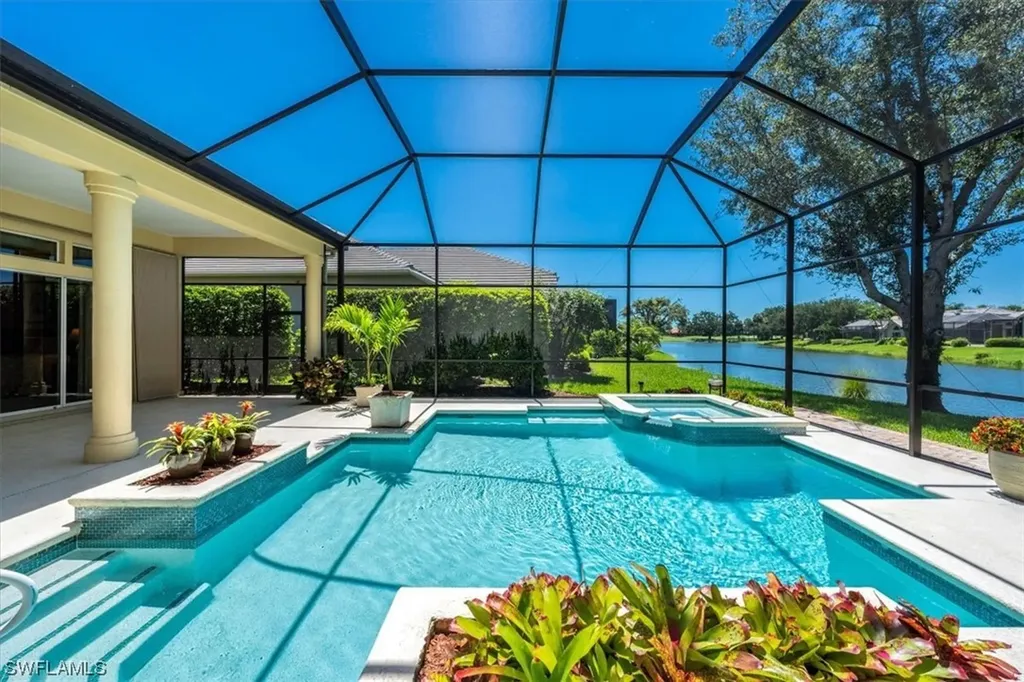 521 Wedgewood Way Naples FL 34119