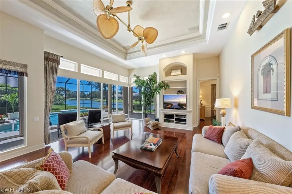 521 Wedgewood Way Naples FL 34119