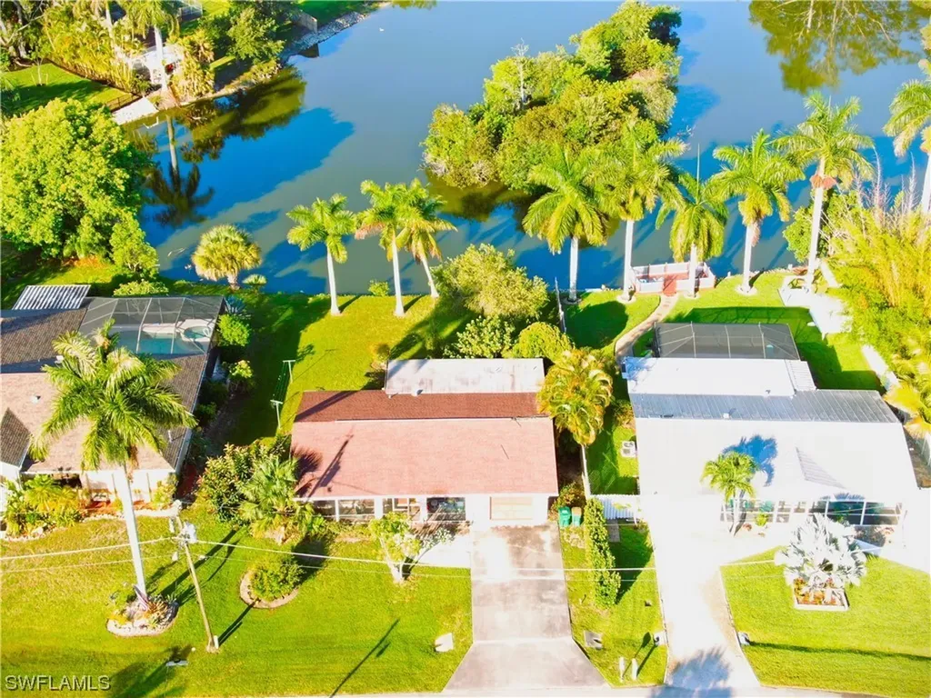 36 Constitution Drive Naples FL 34112