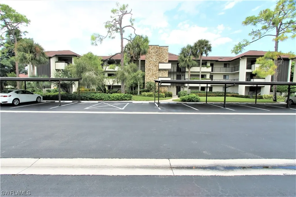 1600 Misty Pines Circle Naples FL 34105