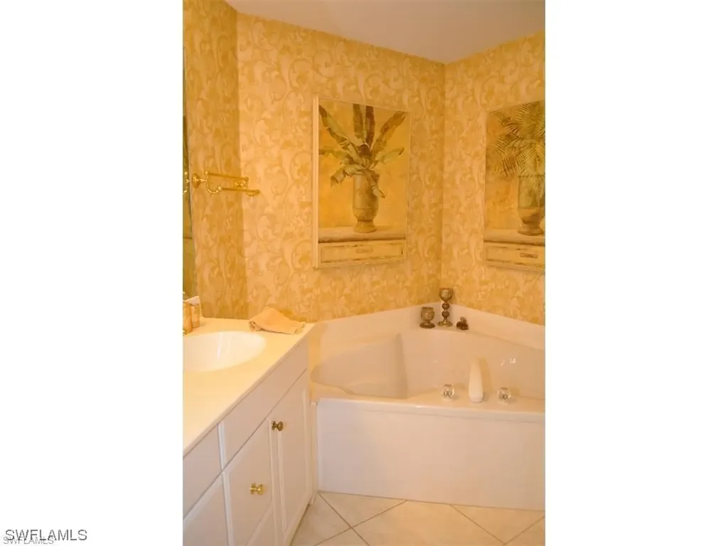 2125 Arielle Drive Naples FL 34109