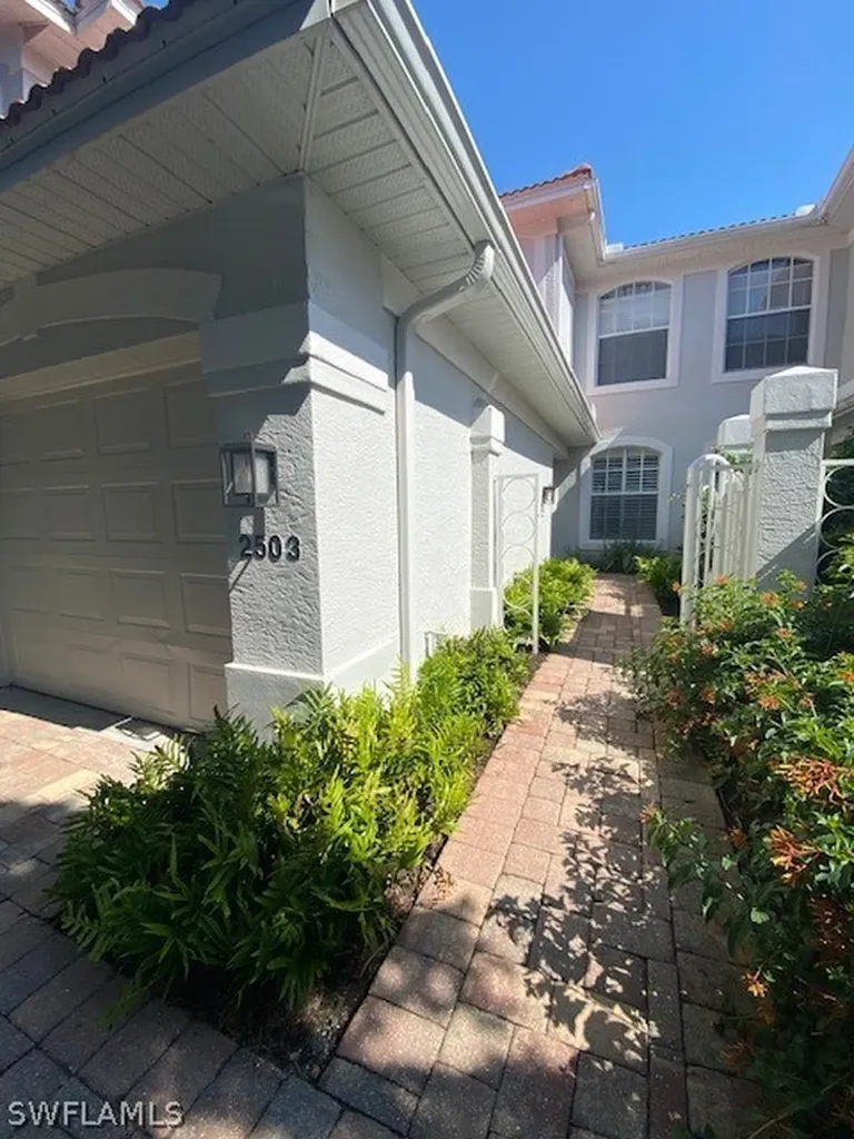2125 Arielle Drive Naples FL 34109