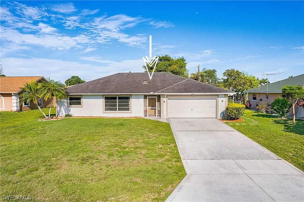 2627 44th Street SW Naples FL 34116