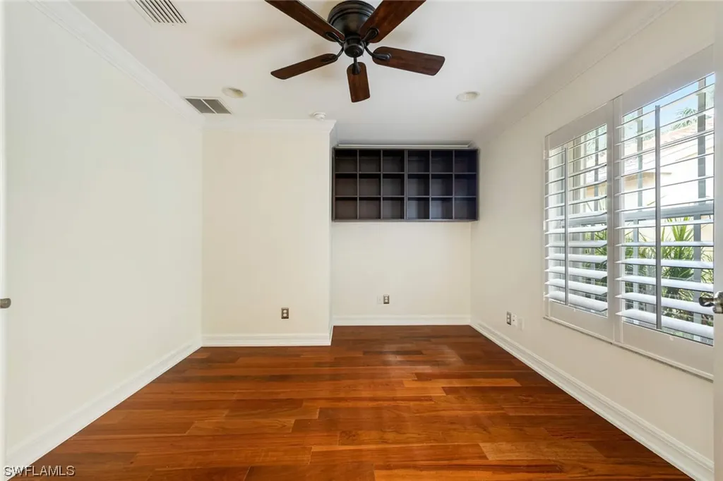 1695 Triangle Palm Terrace Naples FL 34119