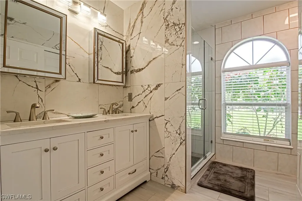 670 20th Avenue NE Naples FL 34120