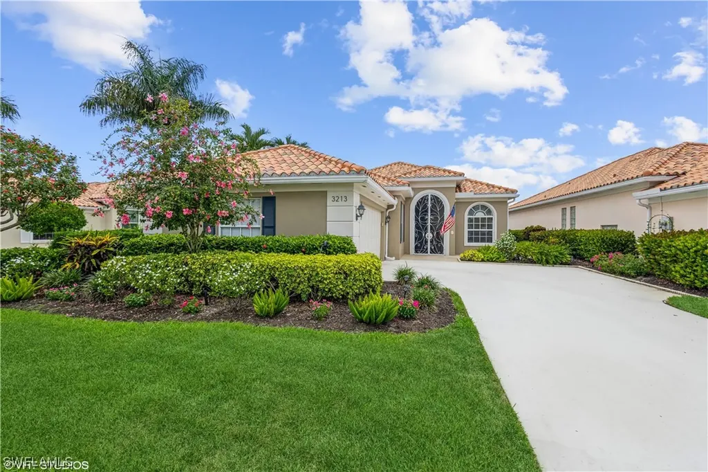 3213 Benicia Court Naples FL 34109