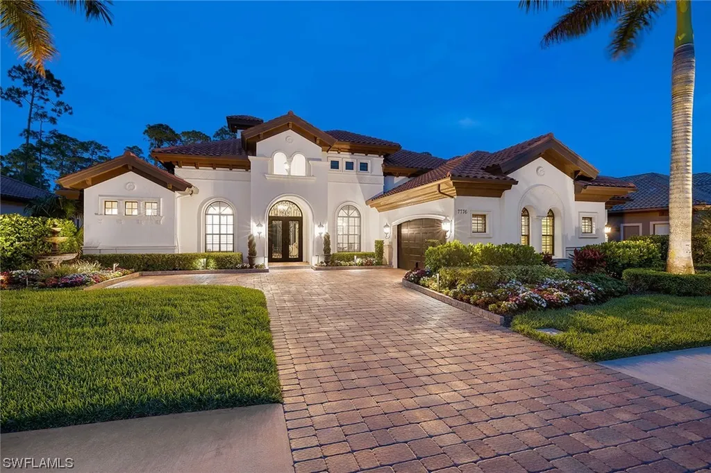 Naples FL, 7776 Classics Drive