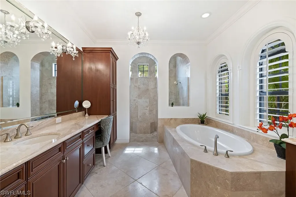 7776 Classics Drive Naples FL 34113