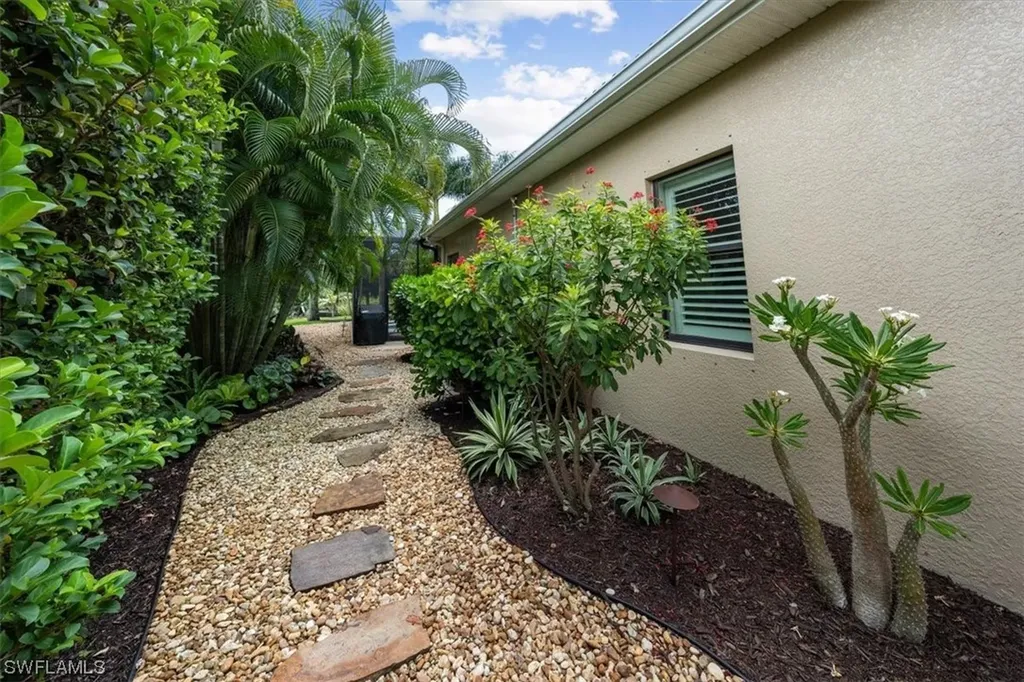 1558 Serrano Circle Naples FL 34105