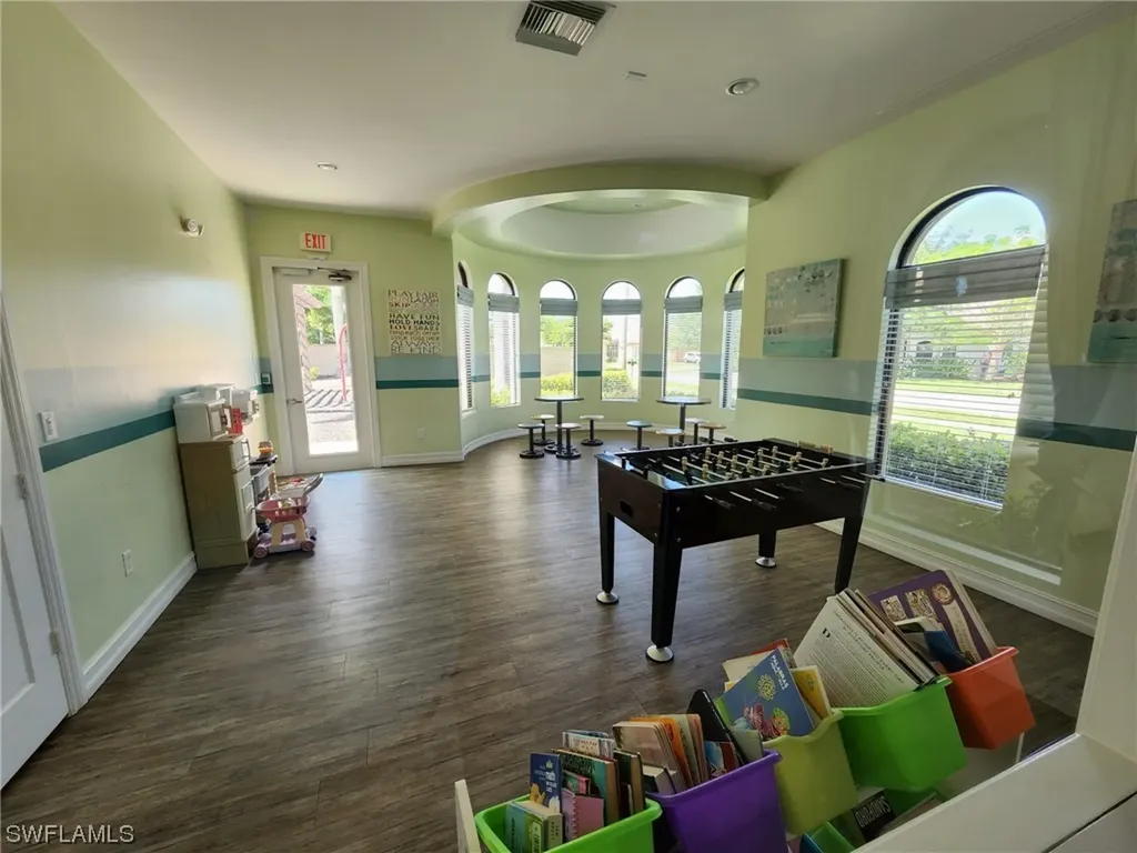 1558 Serrano Circle Naples FL 34105