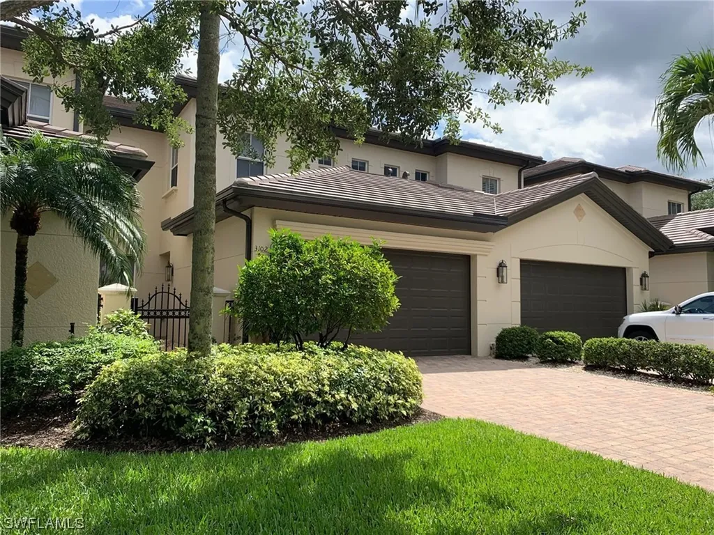 Naples FL, 6135 Montelena Circle, Unit 3102