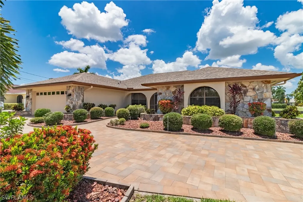 3316 SE 19th Avenue Cape Coral FL 33904