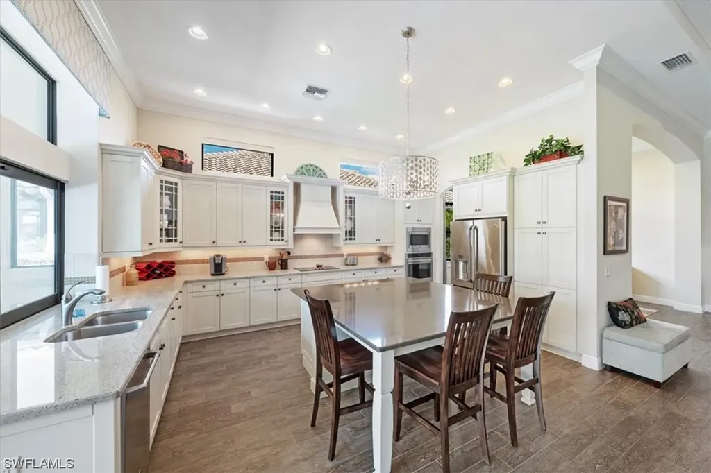 11925 Heather Woods Court Naples FL 34120