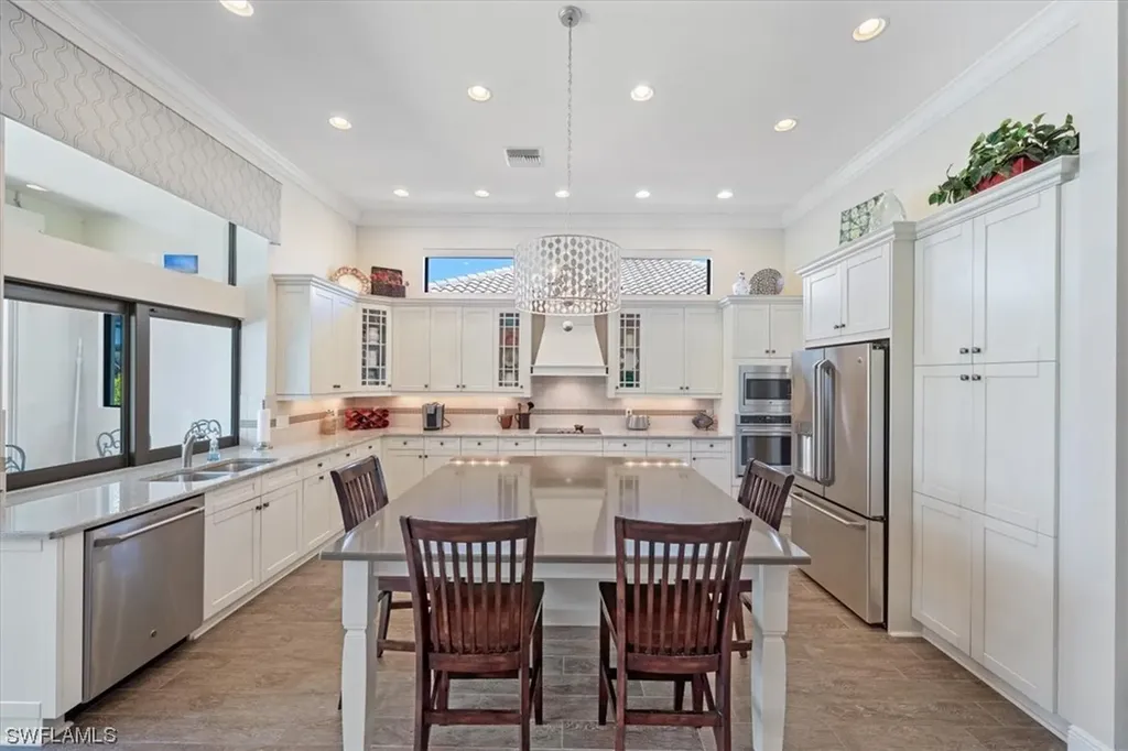 11925 Heather Woods Court Naples FL 34120