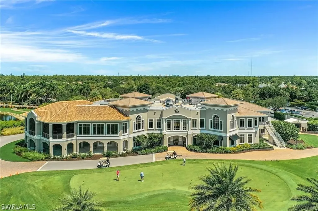 1080 Manor Lake Drive Naples FL 34110