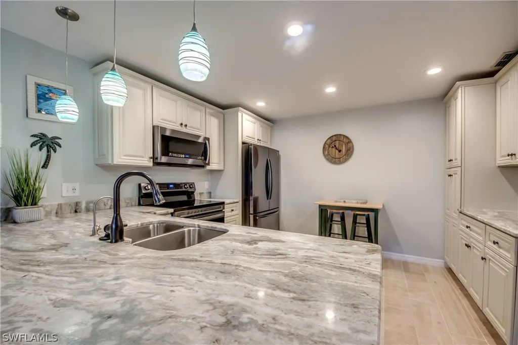 6337 Royal Woods Drive Fort Myers FL 33908