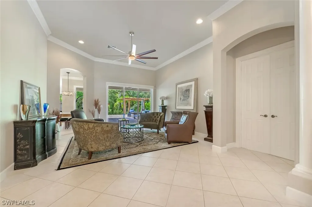 16080 Parque Lane Naples FL 34110