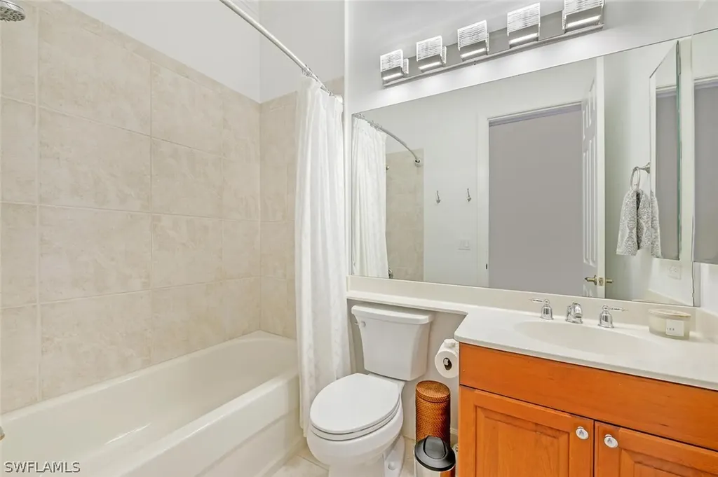 16080 Parque Lane Naples FL 34110