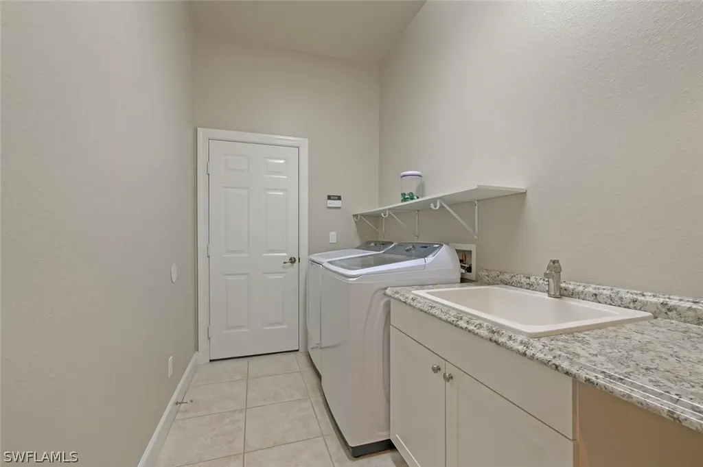16080 Parque Lane Naples FL 34110