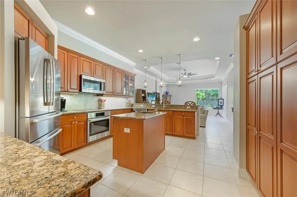 16080 Parque Lane Naples FL 34110