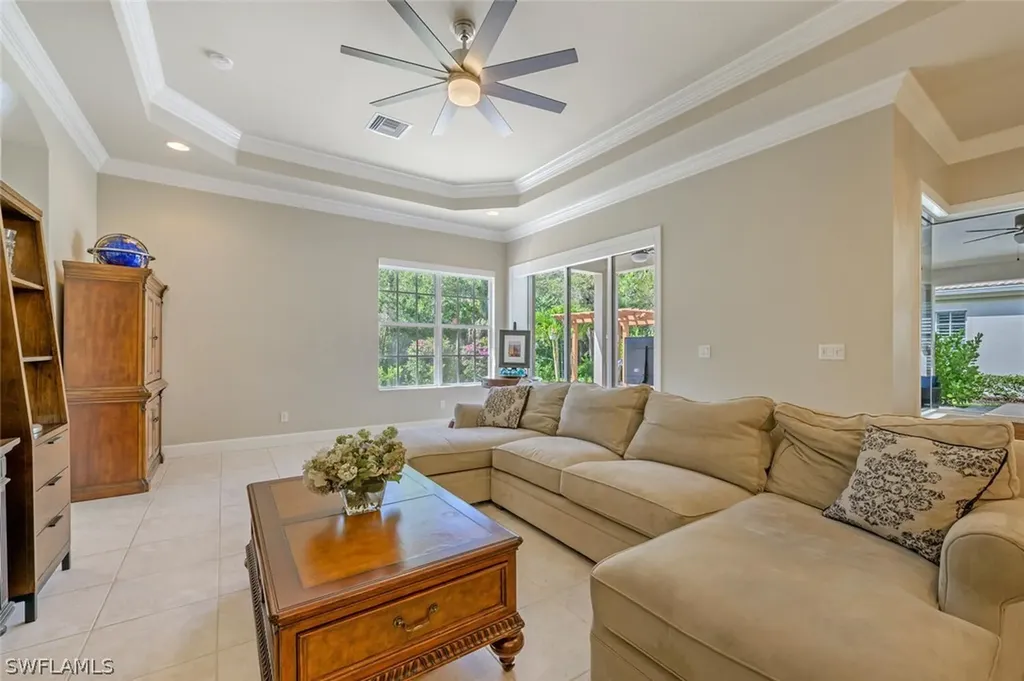 16080 Parque Lane Naples FL 34110