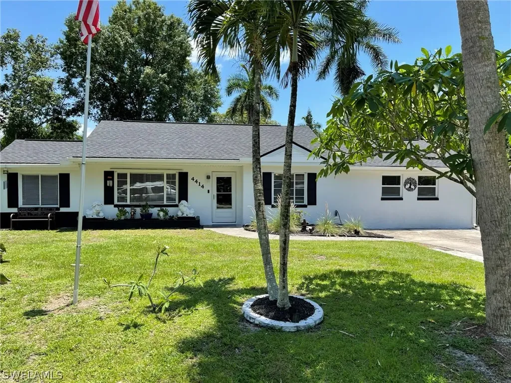4414 Poinsettia Street Fort Myers FL 33905