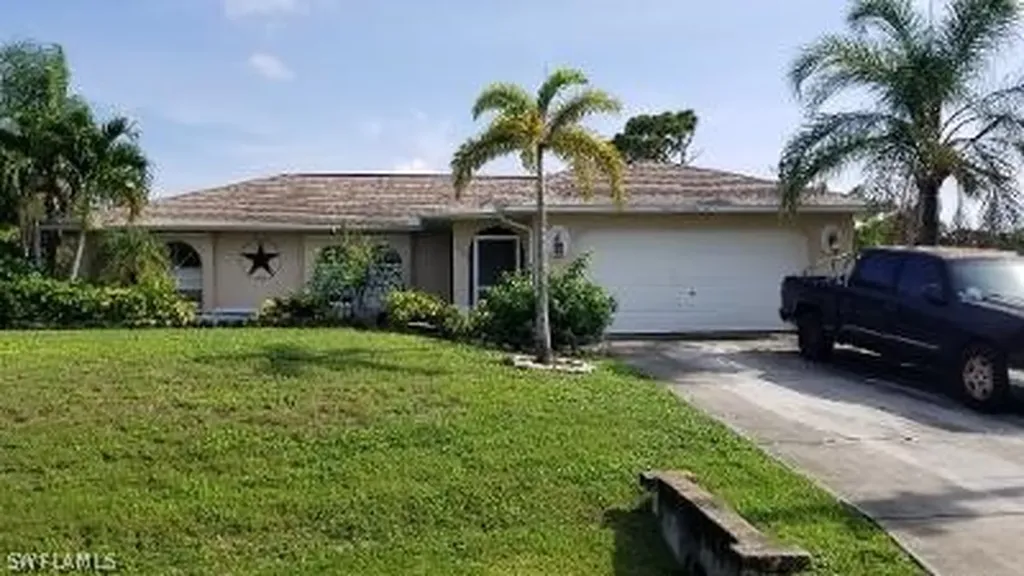 1009 SW 37th Lane Cape Coral FL 33914