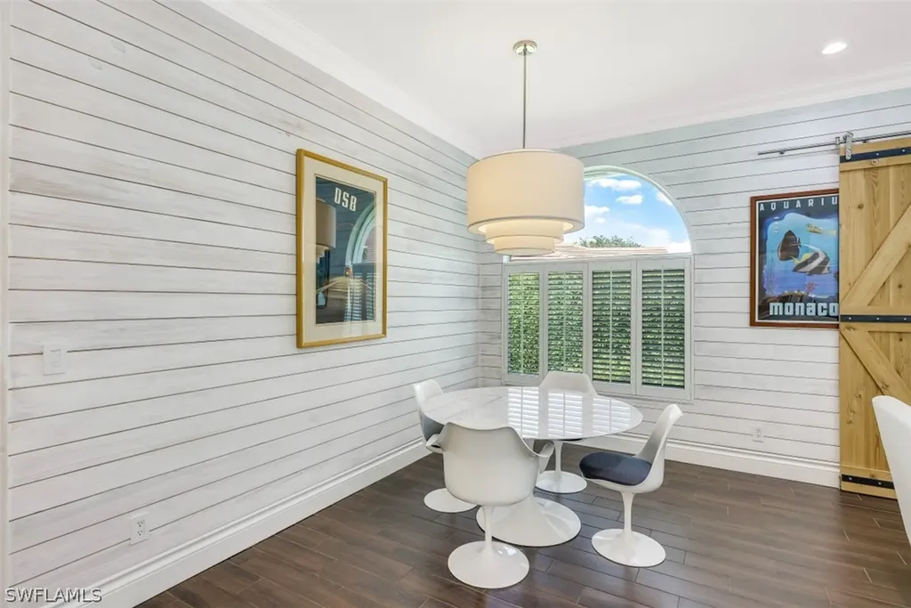 2070 Mission Drive Naples FL 34109