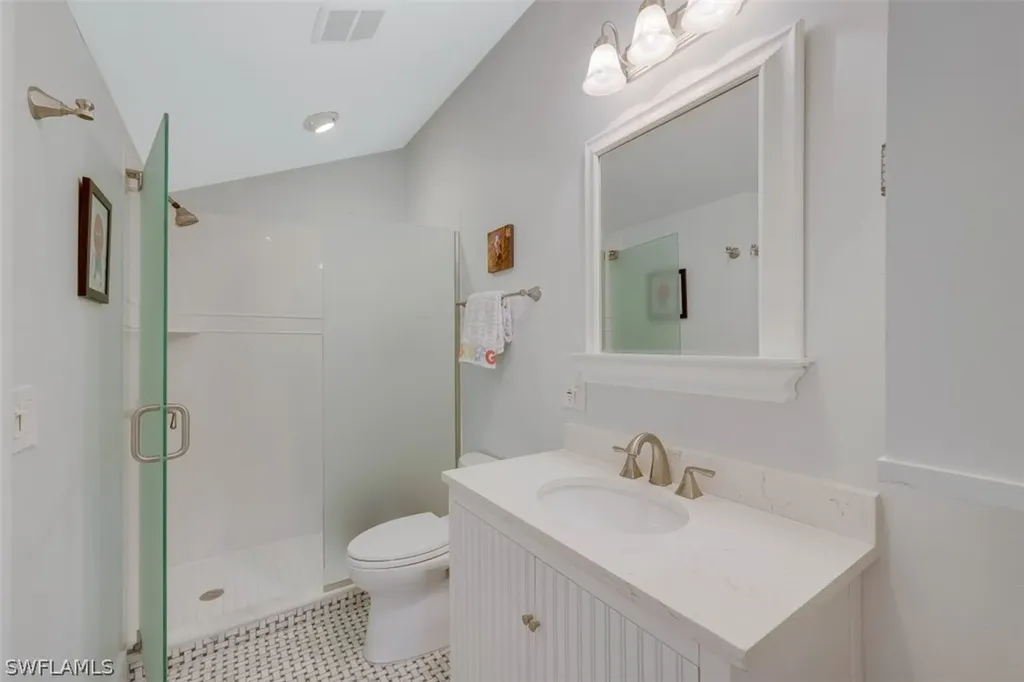 2070 Mission Drive Naples FL 34109