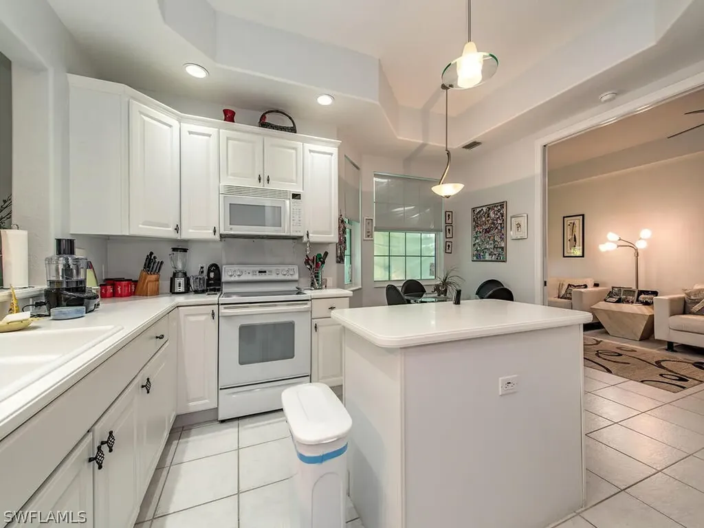 5994 Trophy Drive Naples FL 34110