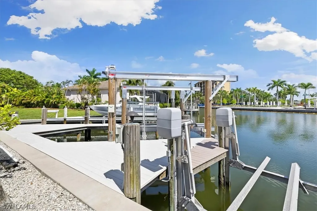 918 S Joy Circle Marco Island FL 34145