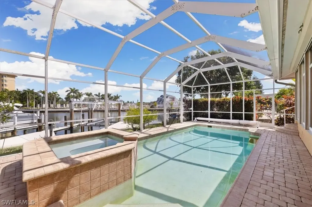 918 S Joy Circle Marco Island FL 34145