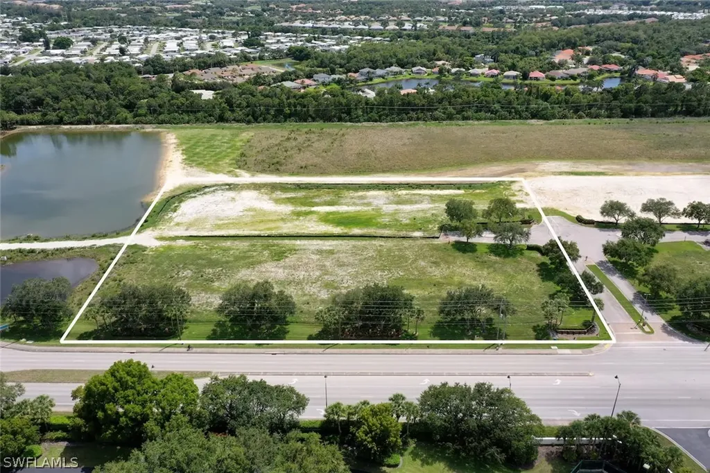 Bernwood Business Park Bonita Springs FL 34135