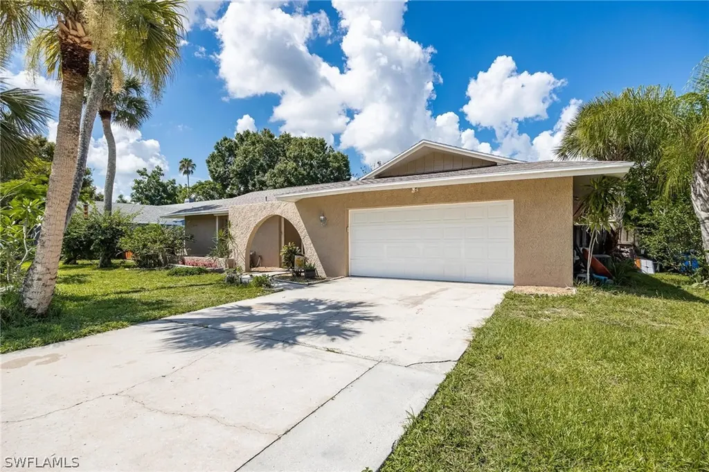 550 Peck Avenue Fort Myers FL 33919