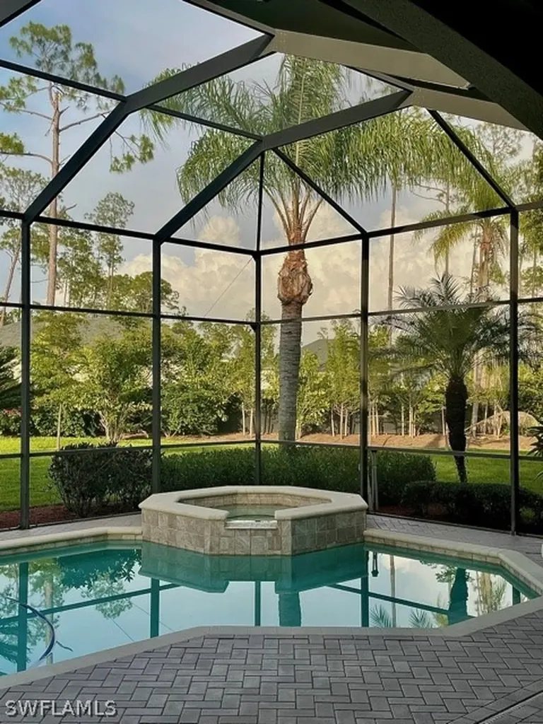 5812 Bromelia Court Naples FL 34119