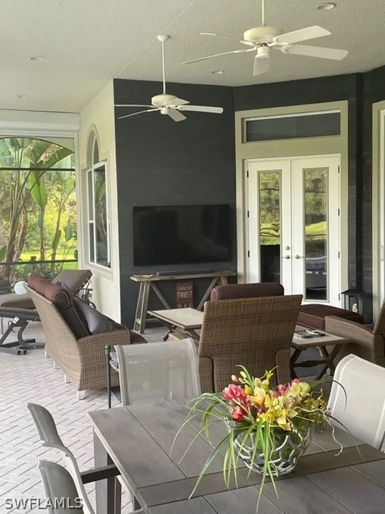 5812 Bromelia Court Naples FL 34119