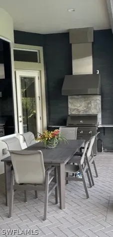 5812 Bromelia Court Naples FL 34119