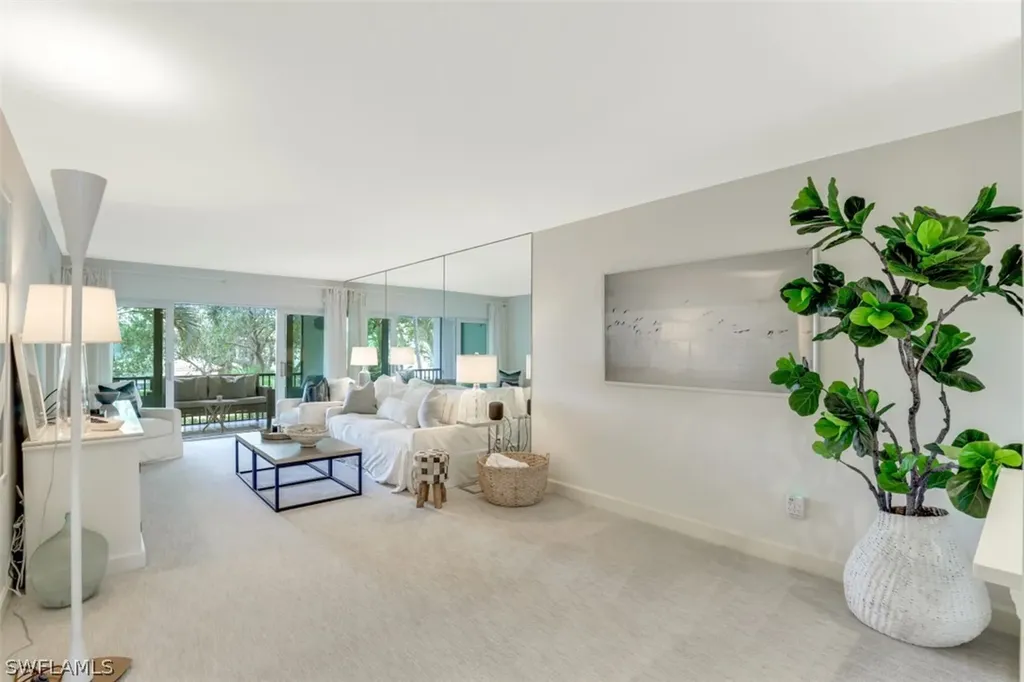 262 Banyan Boulevard Naples FL 34102