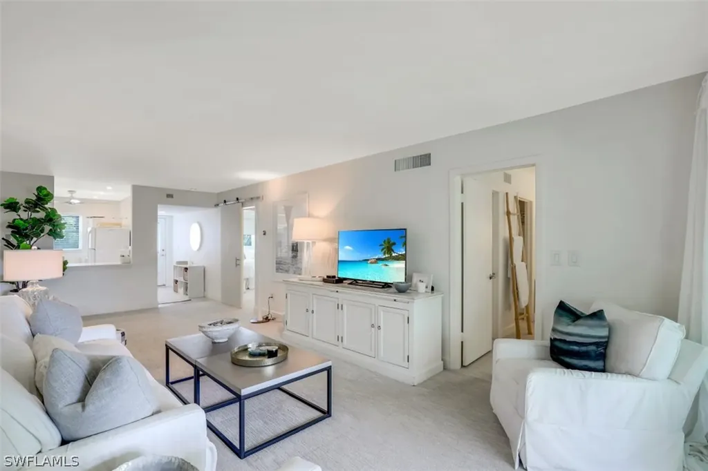 262 Banyan Boulevard Naples FL 34102