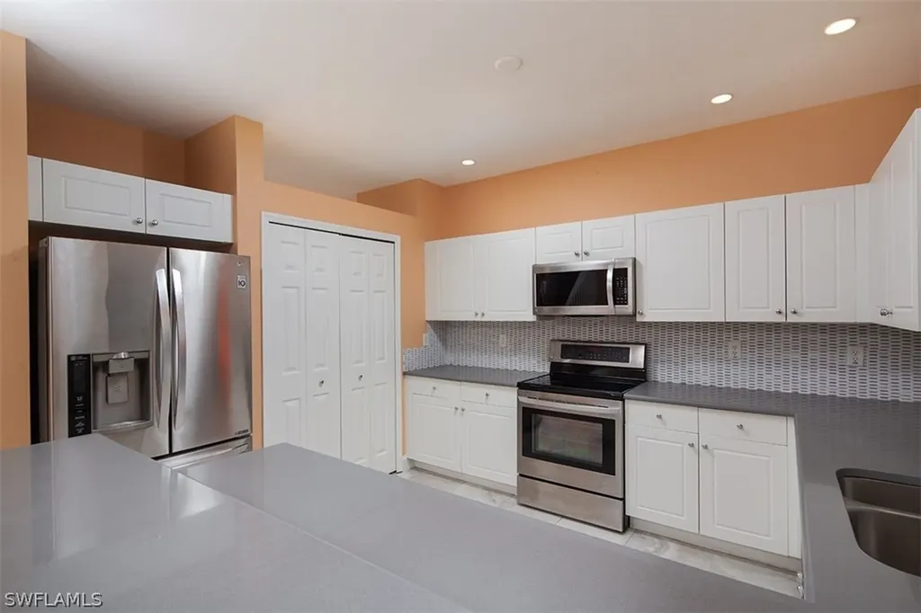 15474 Summit Place Circle Naples FL 34119