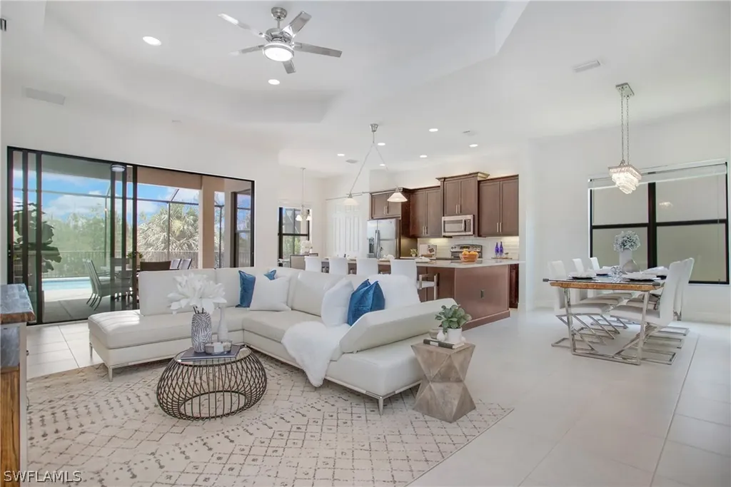 2800 Cinnamon Bay Circle Naples FL 34119