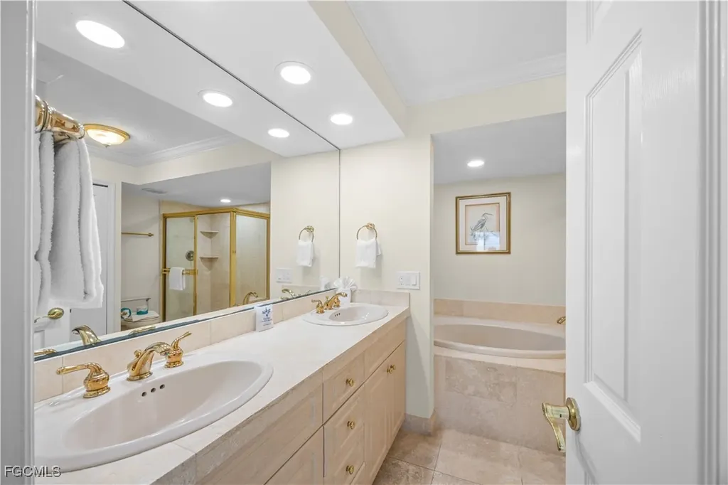 2445 W Gulf Drive Sanibel FL 33957