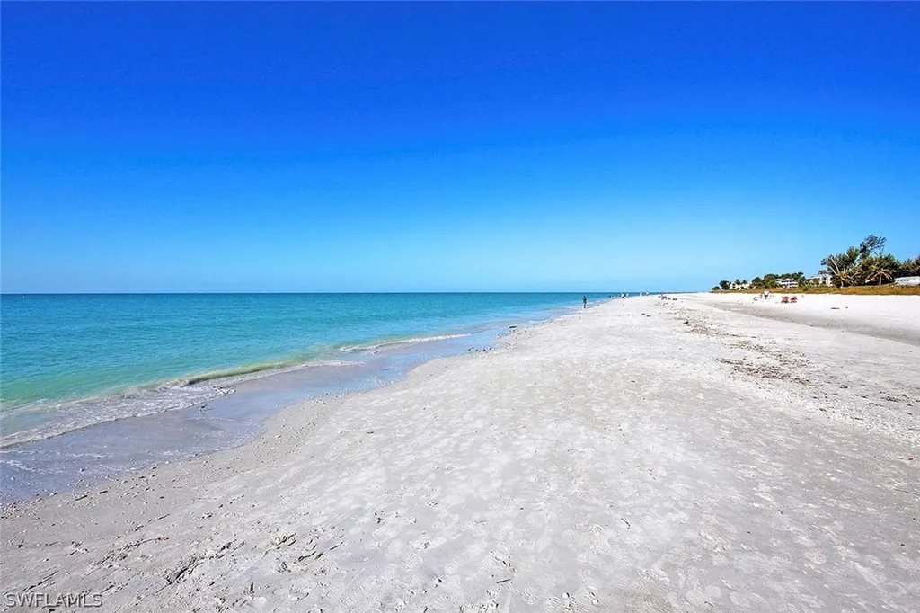 2445 W Gulf Drive Sanibel FL 33957