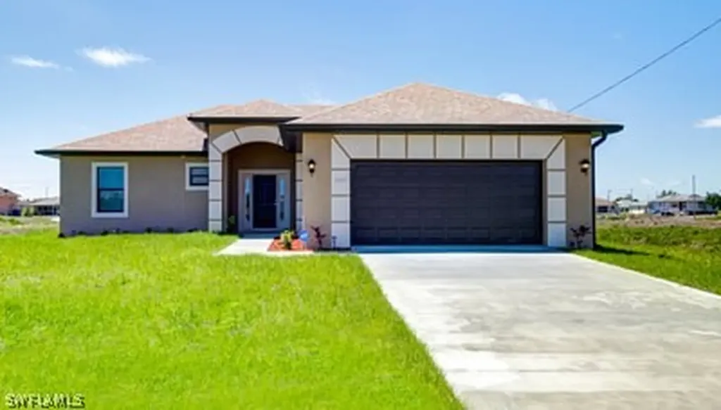 4111 20th Street SW Lehigh Acres FL 33976