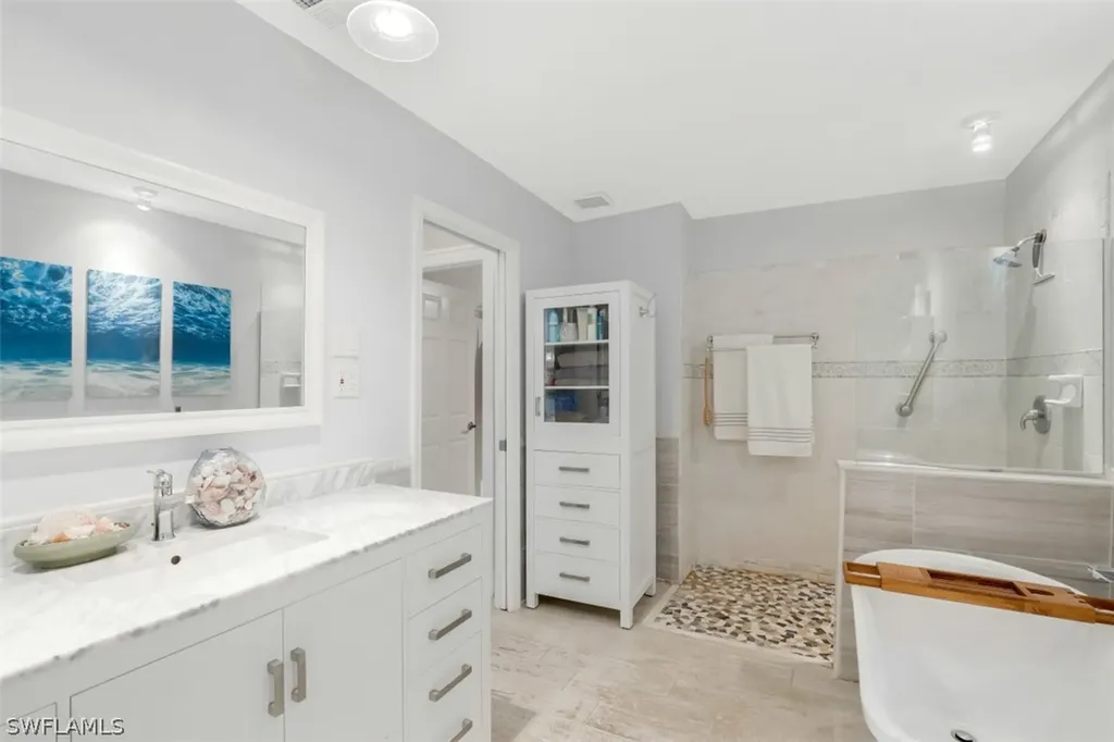 2201 Noble Court Naples FL 34110