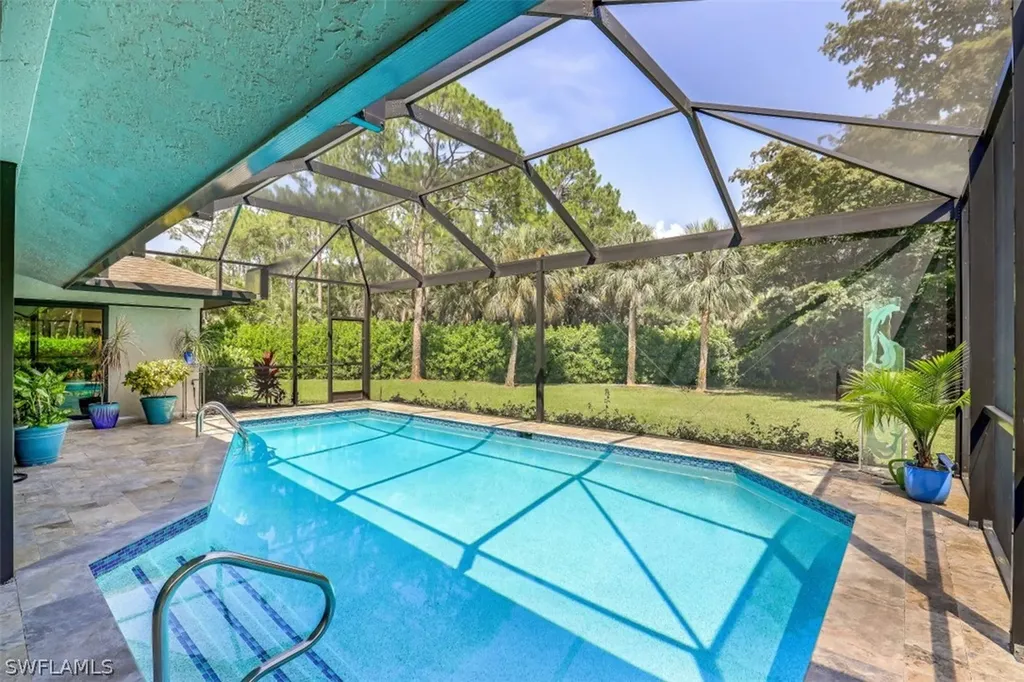 2201 Noble Court Naples FL 34110