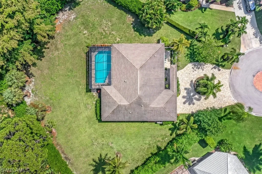 2201 Noble Court Naples FL 34110