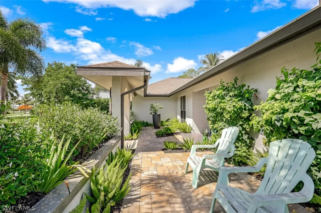 2201 Noble Court Naples FL 34110