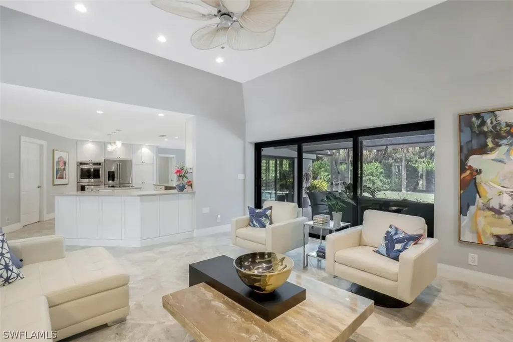 2201 Noble Court Naples FL 34110