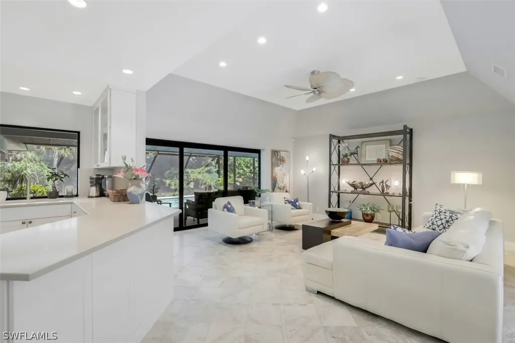 2201 Noble Court Naples FL 34110